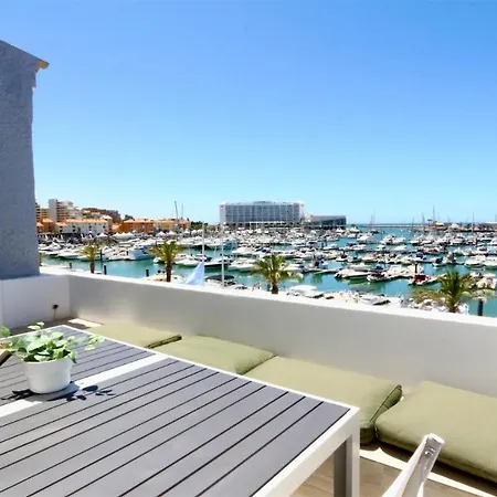 Appartement Marina Algarve-cleverdetails, Located On The Marina Close To Main Amenities