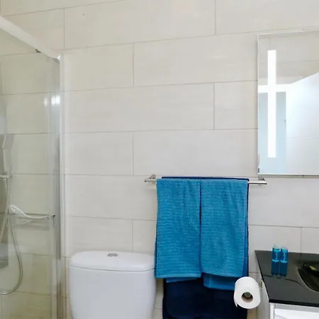 Marina Algarve-cleverdetails, Located On The Marina Close To Main Amenities Appartement
