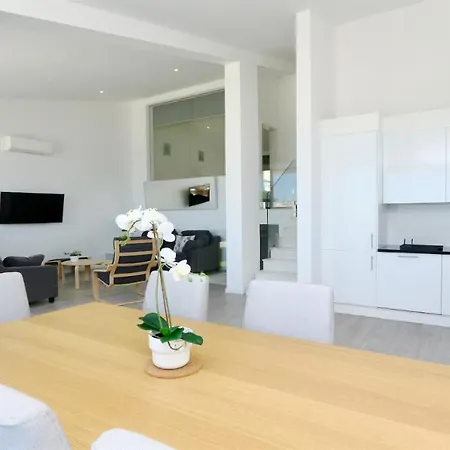 Marina Algarve-cleverdetails, Located On The Marina Close To Main Amenities Appartement *