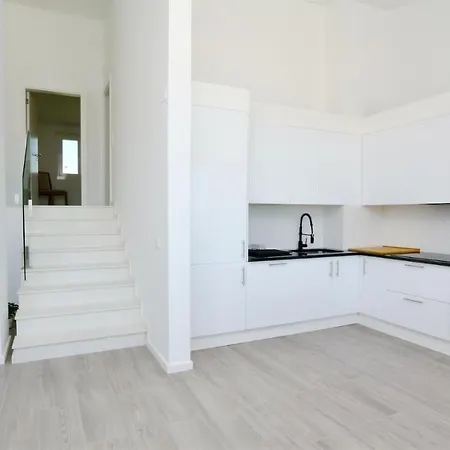 Marina Algarve-cleverdetails, Located On The Marina Close To Main Amenities