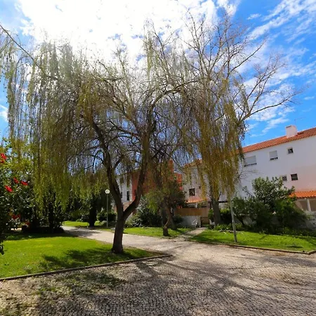 Marina Algarve-cleverdetails, Located On The Marina Close To Main Amenities アパート ヴィラモウラ